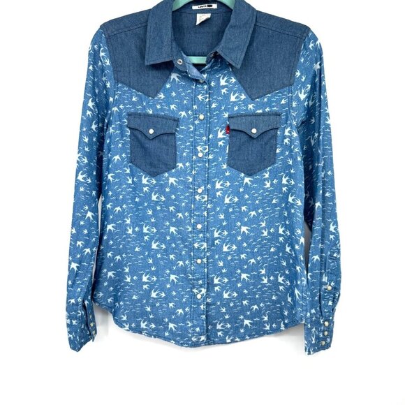 LEVI'S WOMEN'S PRINTED DENIM COLOR BLOCKED ANNIE SHIRT, BLUE BIRD, MEDIUM - Picture 1 of 11